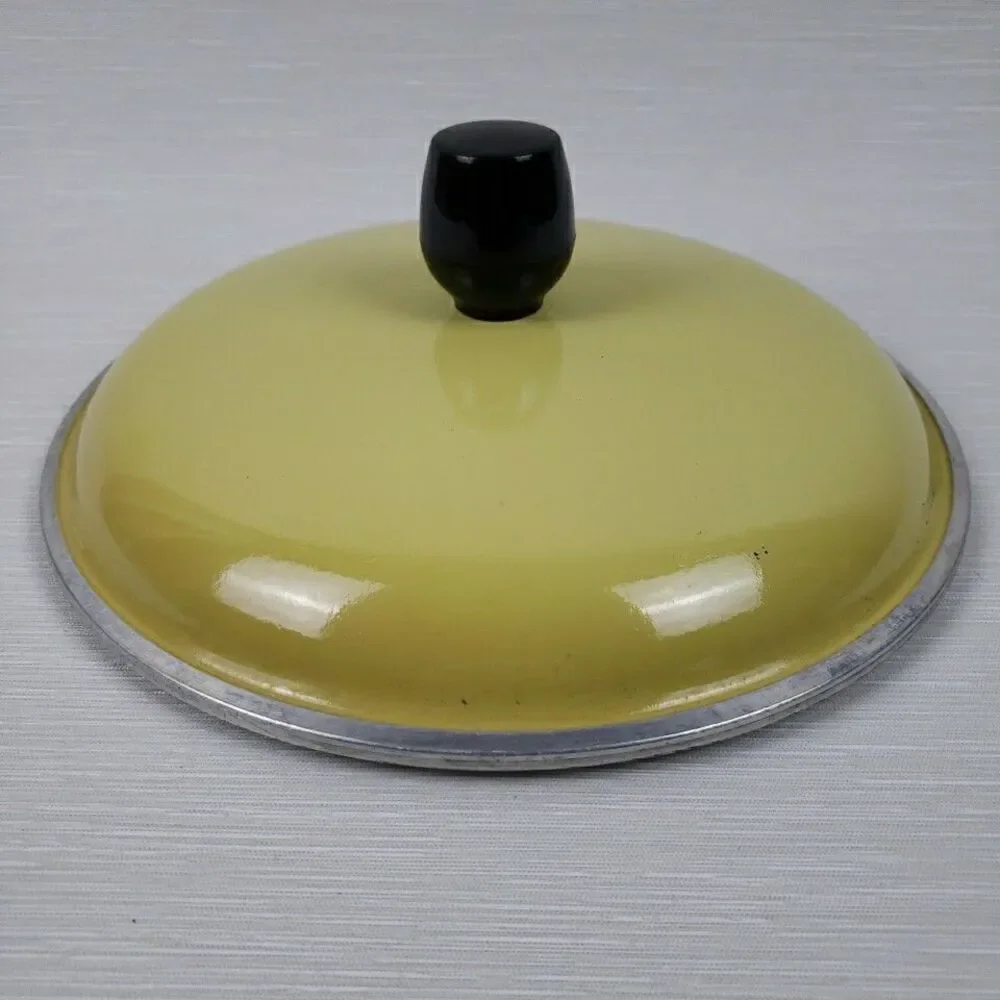 Vintage Club Cookware 8.5